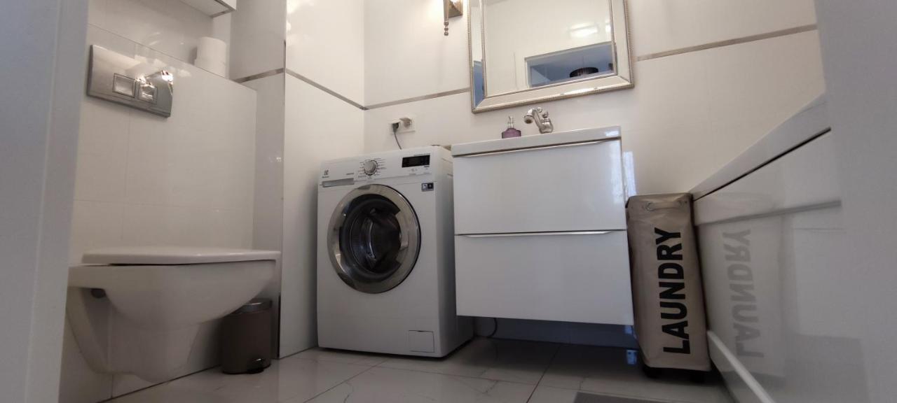 Labo Apartment Fort Wola Varšava Exteriér fotografie